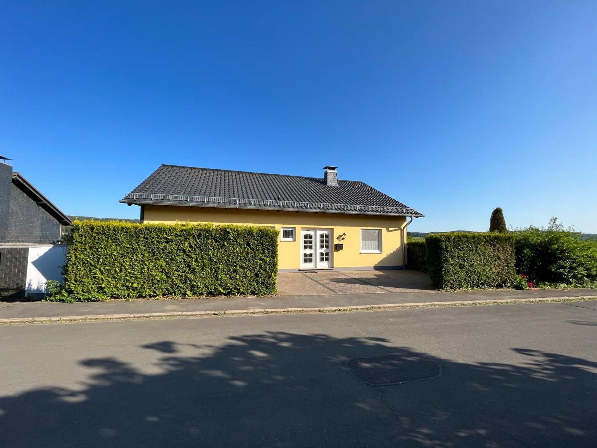 Wohnung Mit Panoramablick Gerolstein Extérieur photo